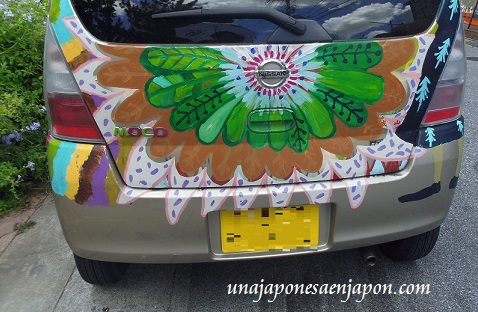 coche pintado okinawa japon 2